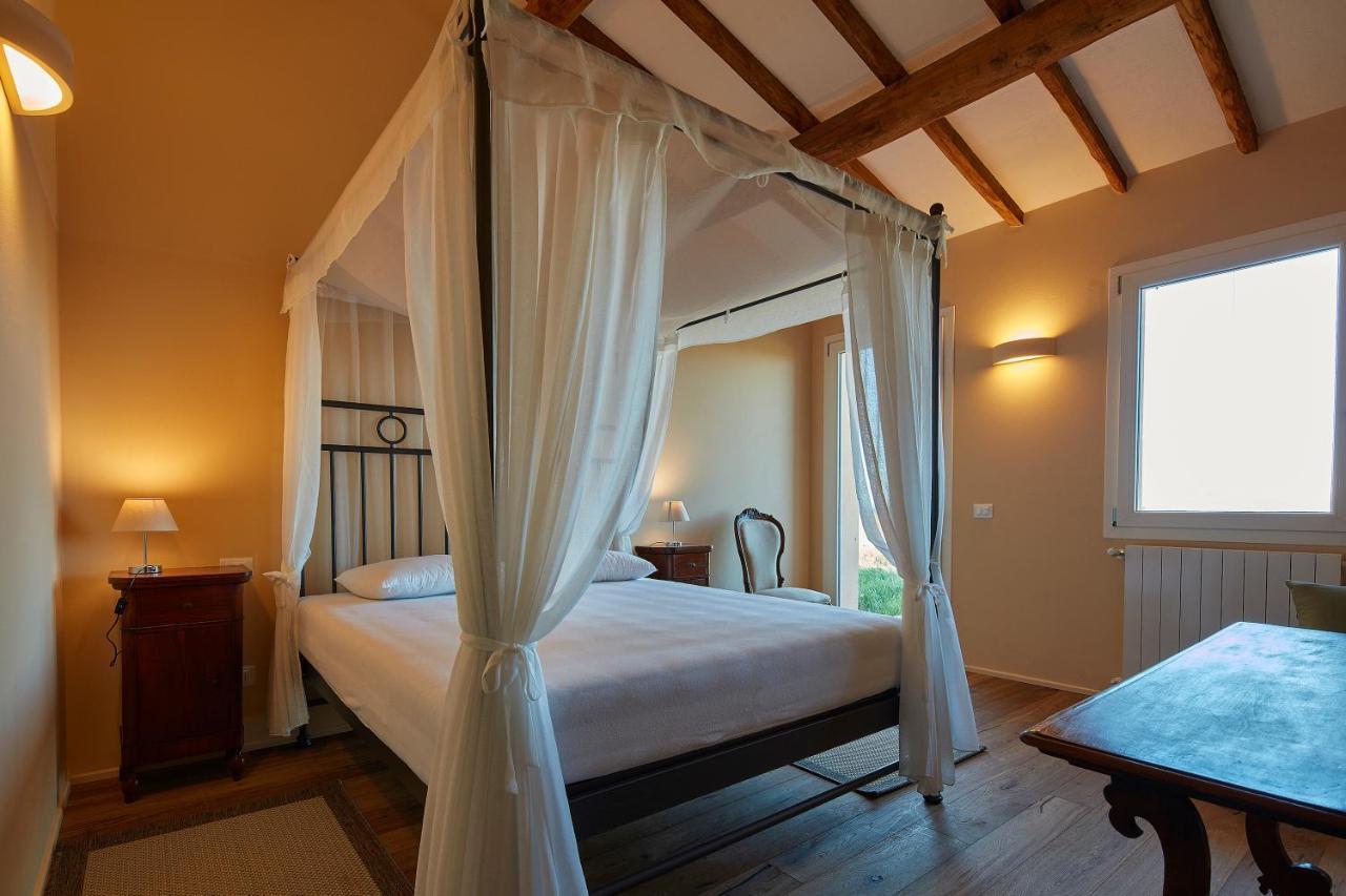 Poggio Tamantino, Villa Con Piscina In Maremma Poggio Cavallo ภายนอก รูปภาพ