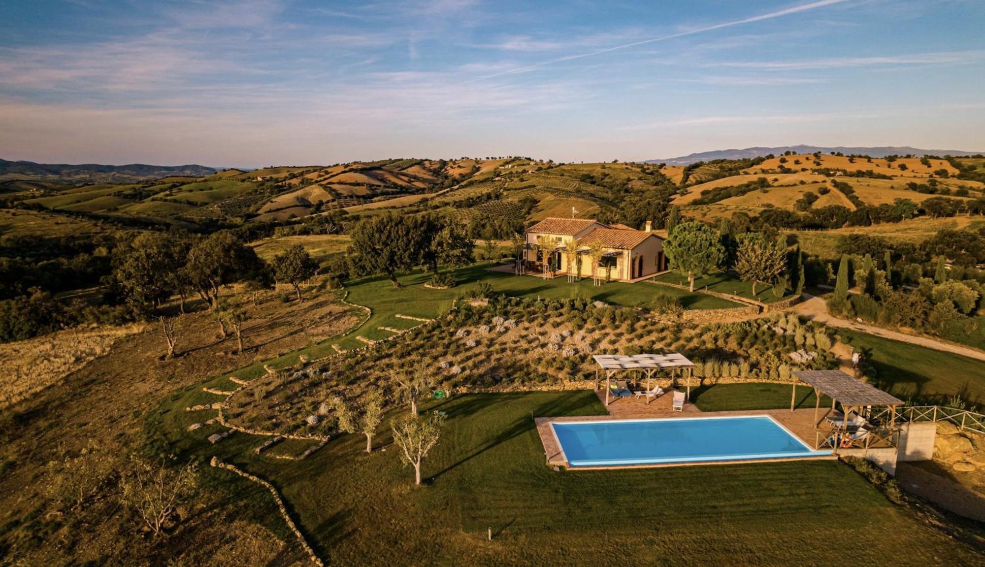 Poggio Tamantino, Villa Con Piscina In Maremma Poggio Cavallo ภายนอก รูปภาพ